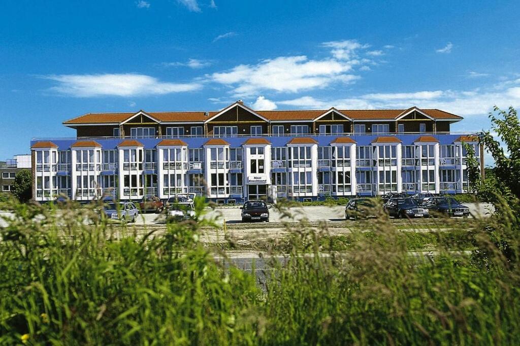 Apartment In Cuxhaven With A Shared Pool Esterno foto