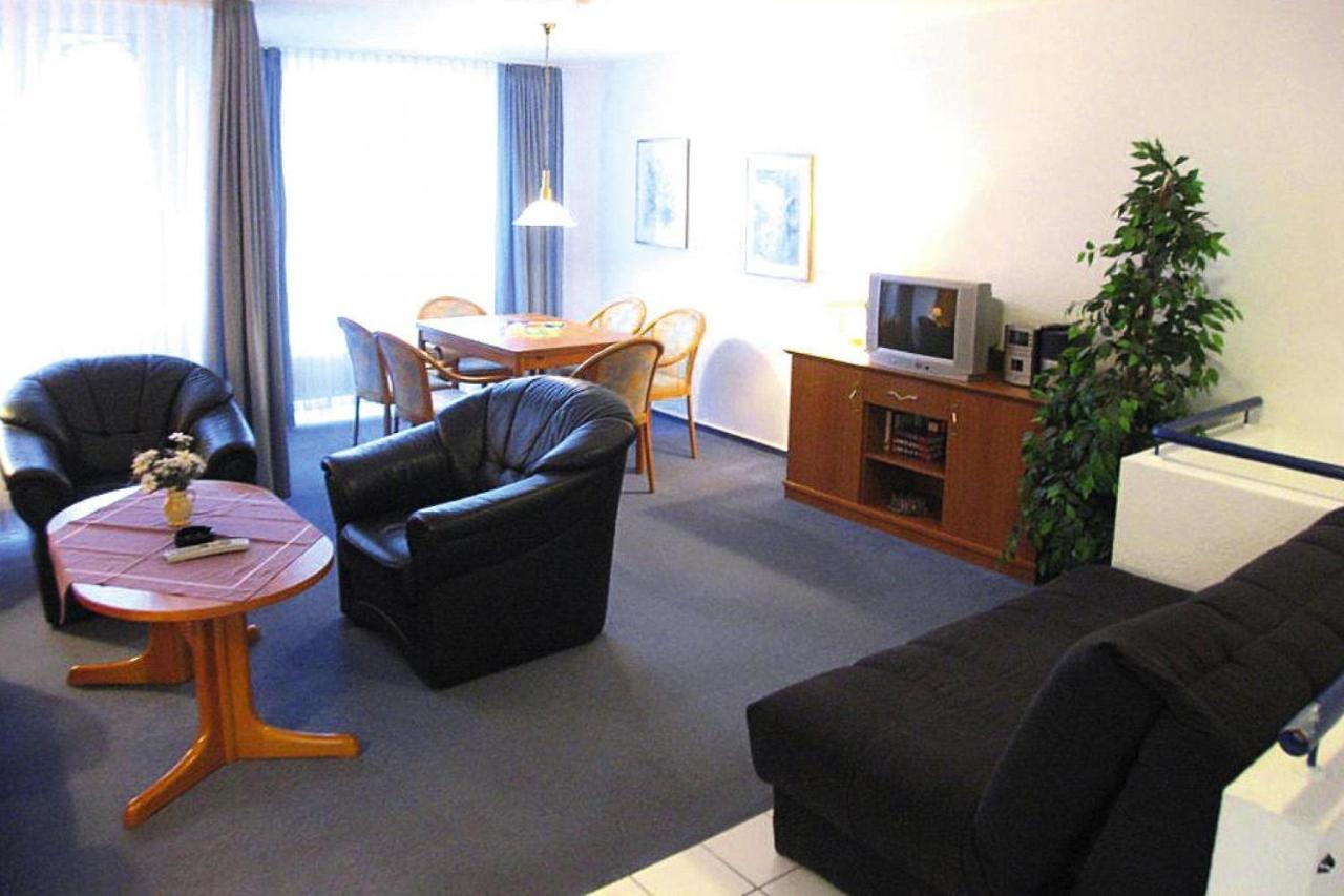 Apartment In Cuxhaven With A Shared Pool Esterno foto